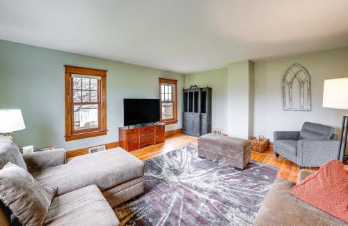 Charming Tonica Farmhouse with Private Yard! - Foto 4