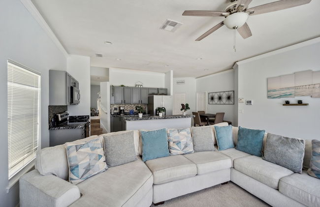 Elegant 5br Villa With Private Pool 5 Bedroom Home by RedAwning - Photo 17