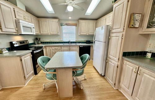 2b 2ba home is situated on a prime corner lot N564 - Foto 25