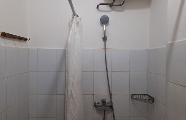 Modern Studio Room at Gateway Ahmad Yani Cicadas Apartment - Photo 10