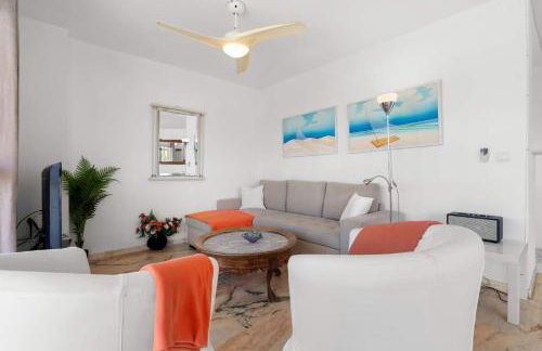 Sunny terrace apt in Torreblanca by Costarentals - Photo 9