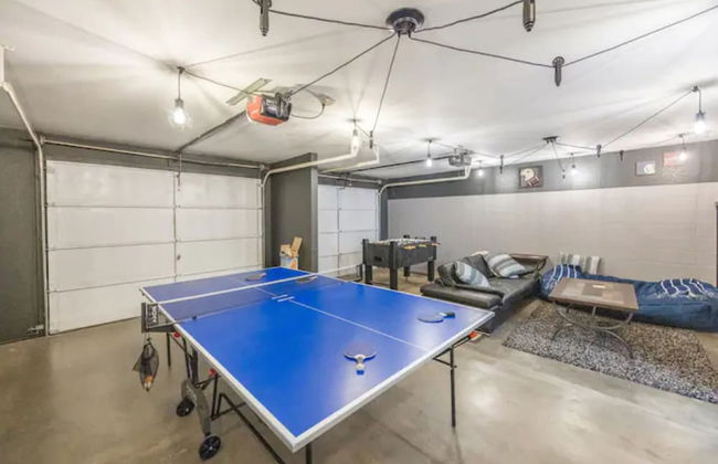 New Luxury Prescott Lynx B B 4k ft2 Sleeps 22 - Photo 39