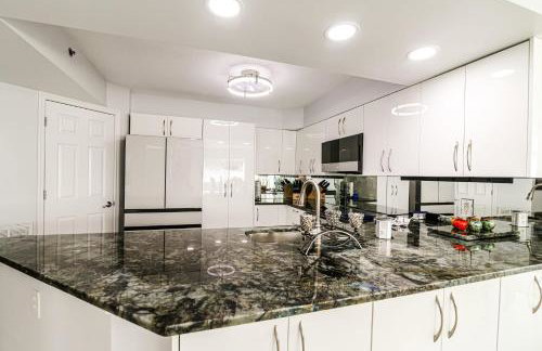 Utopia Oceanfront Luxury at Bluewater Keyes - Foto 22