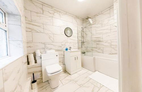 3Bed Cottage - WiFi & Parking - Perfect for Contractors - Foto 66