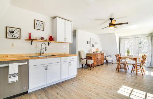 Charming Maine Retreat Near Skiing and ATV Park! - Foto 8