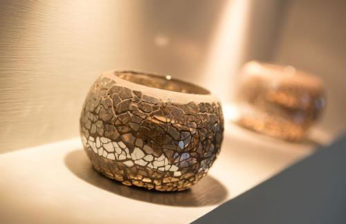 Broad Meadows Farmhouse 12 Guests - Photo 29