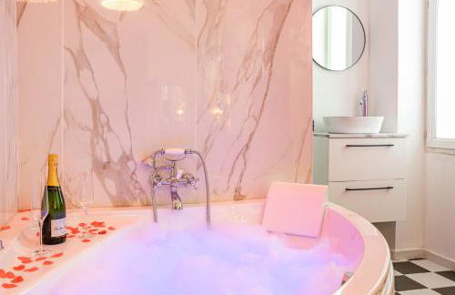 Aurora Lov'Room Proche de Saint Charles - Foto 15