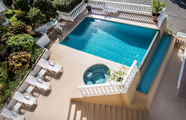 Birds-eye view of the ocean in nicely priced unit on top floor in Flamingo - Photo 18