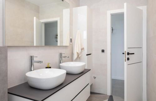 Luxury Apartment Sea - Photo 11