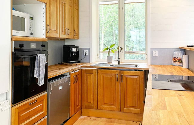 4 Star Holiday Home in Ljungskile - Photo 9