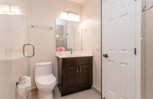 Luxury 5BR Villa Heated Pool near Beach & Casino - Foto 26