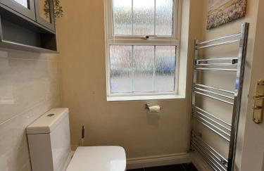 Holthart Town-House, Great for Groups, Families, Pets & Contractors - Photo 20