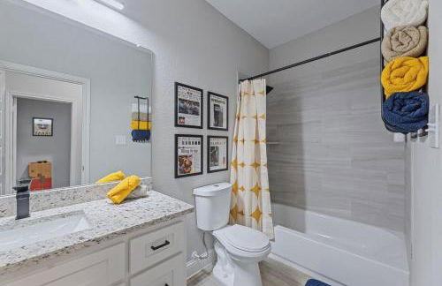 Sporty Spot - Hot Tub - Walk to AT&T Stadium - Foto 12