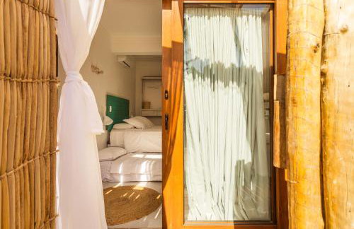 Casa d'Aroeira Residencial Boutique - Centro de Juqueí - Perto de Tudo - 2 quadras do Mar - Serviço de Praia - Roupa de Cama 600 fios algodão Egípcio - Tudo Novo - Estacionamento Interno - Cozinha - Consulte unidades com Ofurô Hidro e Cromoterapia - Foto 39