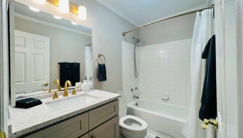 Lakefront Condo - King Bed Full Kitchen - Foto 5