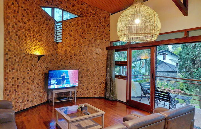 Villa 4-BR Klub Bunga No. 8 Batu Malang - Foto 9