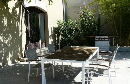 beautiful provencal mas with pool in barbentane, close to avignon, sleeps 8. - Photo 26