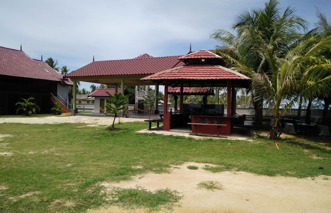 Bayu Beach Penarek - Foto 17
