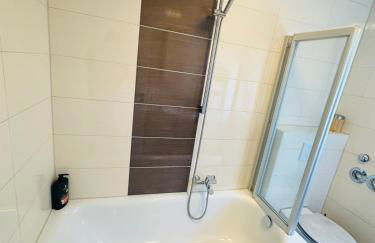 KJ Ferienwohnung bis 5P-Zentral-Balkon-WIFI-Parken - Foto 25