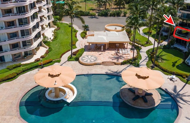 Ocean Front Condo With Pool Sleeps 6 Adults - Foto 2