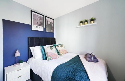 Ideal 3 bed House in Wolverhampton - Parking - Foto 3