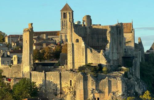 Le calme au coeur de Chauvigny - Foto 18