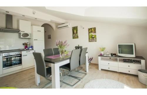 Apartment Zeljana - Photo 31