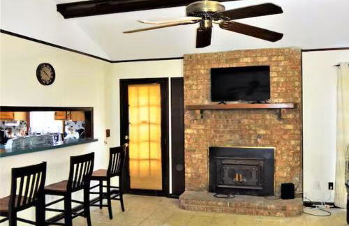 Traveler Home Charleston Mount Pleasant - Photo 1