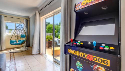 Vila da Encosta - Private - Heated swimming pool - By bedzy - Foto 2, Game Room
