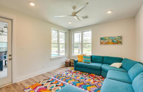 Relax Fireside! Waterfront Malakoff Home with Pool - Foto 29