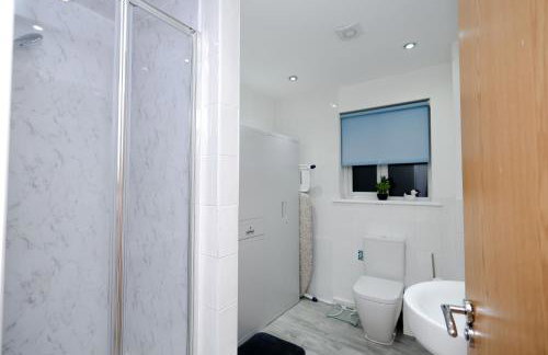 Cozy Place in Salford, Sleeps 8, 4 Bedroom, 5 Beds - Foto 8