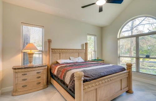 Spacious and Modern Home in Montgomery with Deck! - Foto 13