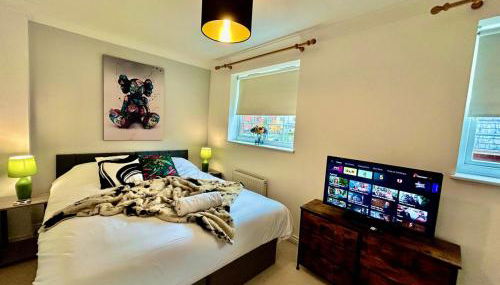 4 Bedroom House - DISC0UNTS - Parking, Contractors, Group, Family - Foto 5