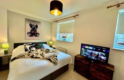 4 Bedroom House - DISC0UNTS - Parking, Contractors, Group, Family - Foto 5