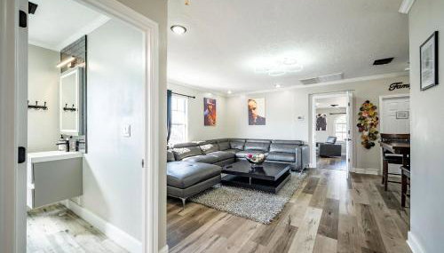 3BR HOME SLEEPS 8 DOWNTOWN Med CTR /pet/EV - Foto 3