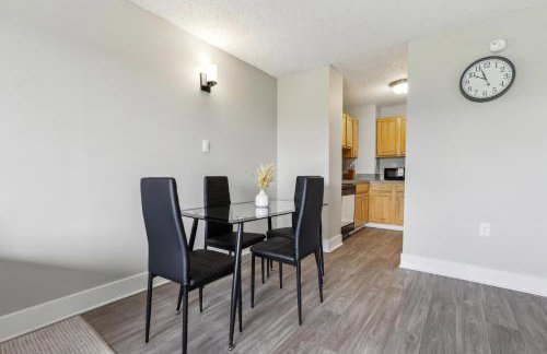 Legacy at Imperial Village 704 I 1 Bed 1 Bath - Foto 12