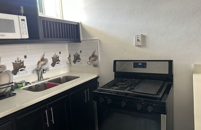 Remarkable 1-bed Apartment in Montego Bay - Photo 7