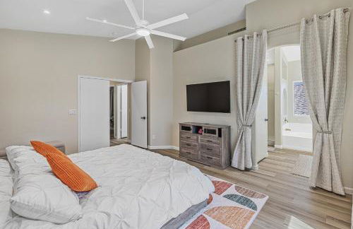 Sparkling Saltwater Pool - Spa - Firepit - WiFi - 4BR 3BA - Near Top Golf Courses - Foto 68