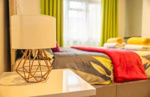 Chic and Cozy, 3 Min from Kingsholm, Parking Incl - Foto 13