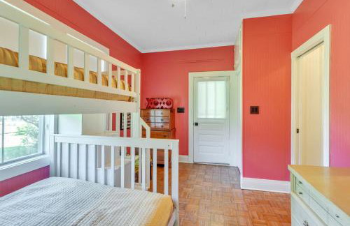 Retro Revival with Modern Comfort - A Mid-Century Gem in Gonzales LA - Foto 26