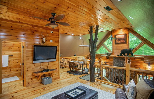 Iron Mountain Lodge 3 Bedroom Cabin by RedAwning - Foto 12