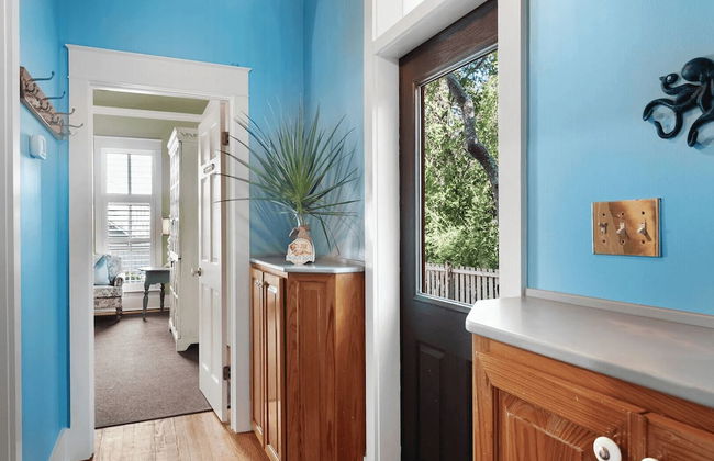 30A Grayt'n Greatful by Avantstay Charming Home+cottage, Walk to Western Lake - Foto 12