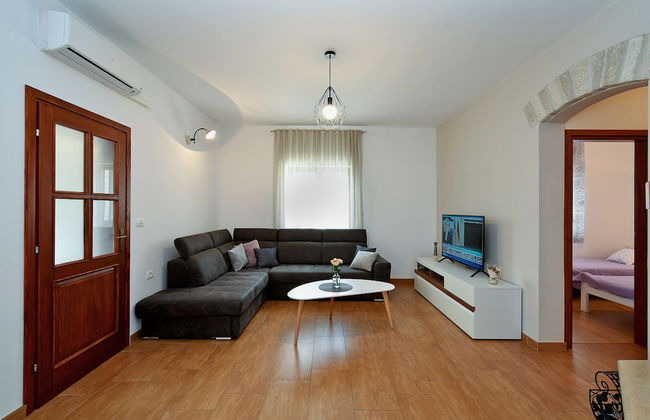 House 1125 - Photo 37