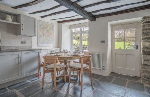 Scarr Head Cottage, detached stone cottage near Coniston, Lake District - Photo 11