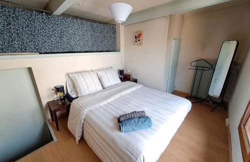 L'échappée authentique- Maison centre-ville- véranda climatisée-jardin - Photo 4