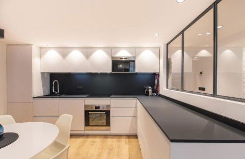 COURS SALEYA Renovated 3 Bedrooms 1 min to Beach Air Conditioning - Foto 46