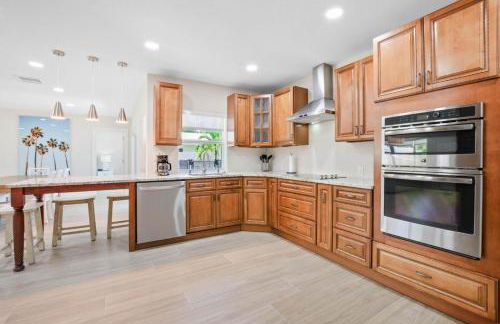 4 BD 3BA Heated Pool Close to Beach - Foto 7