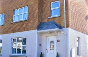 Hopefield Premium Holiday Home Portrush Sleeps 10 4 bedrooms - Foto 1