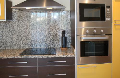 Pine Tree Seaside Apartments 500m to Beach - Foto 7