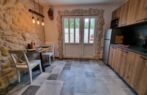 Apartments Suha Punta - Villa Babalonija - Photo 15